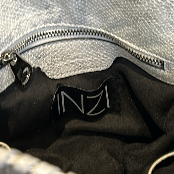 INZI Chain Border Silver Faux Leather Snakeskin pattern Purse - Picture 7 of 16